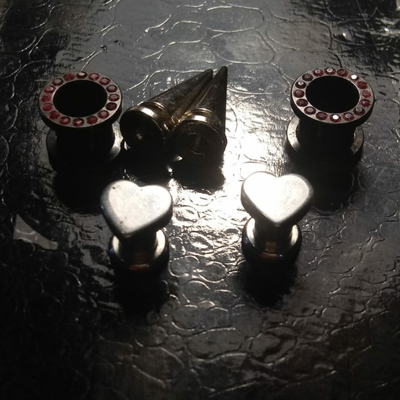 3 Pair of Plug Plugs Earrings LOT - Picture 3 of 16